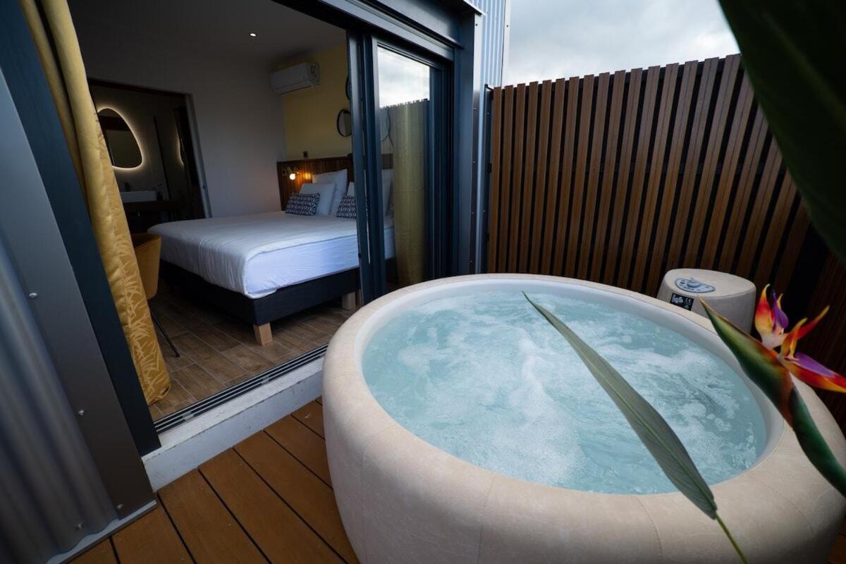 Maison Le Patio Jacuzzi Saint-Denis Exterior photo